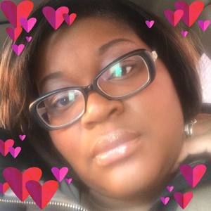 Meet your Posher, Adrienne